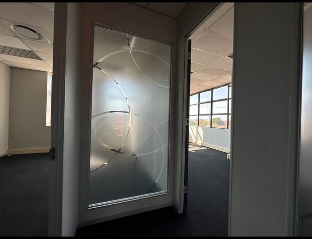 960M² OFFICE TO LET IN HIGHVELD TECHNOPARK